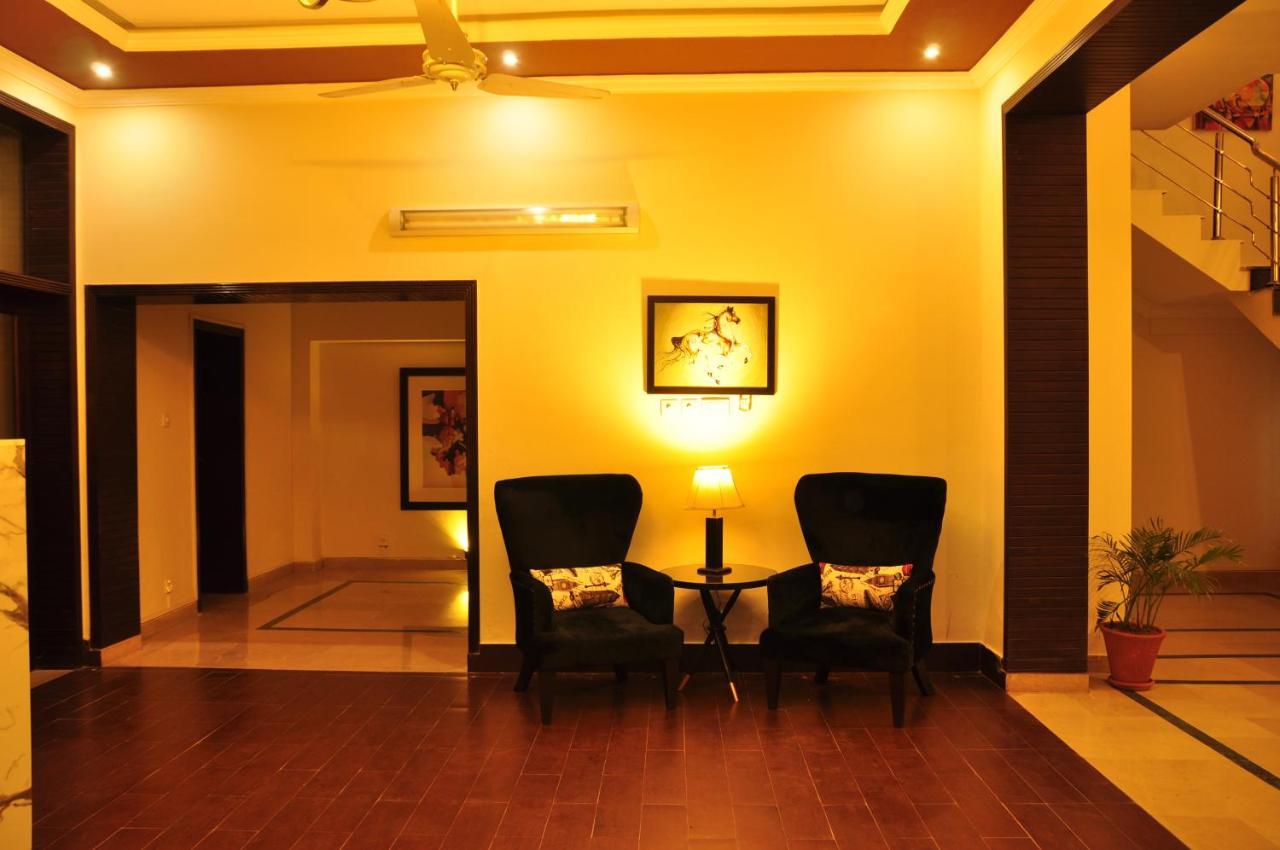 Reina Boutique Hotel - G6/3 Islamabad Exterior foto